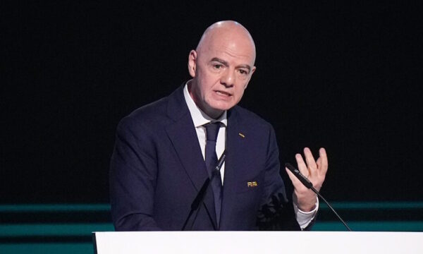 Η FIFA καθιστά υποχρεωτικές τις ρήτρες αποδέσμευσης στα συμβόλαια των ποδοσφαιριστών