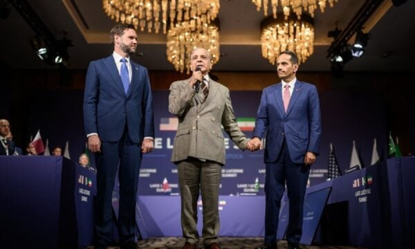 ΗΠΑ και Ιράν: Ολοκληρώθηκε ο πρώτος γύρος συνομιλιών στην Ελβετία – «Μεγάλη πρόοδος» λέει ο Βανς