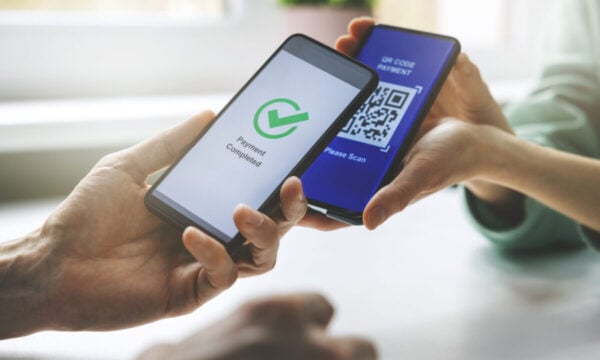 IRIS Payments: Μεταφορές χρημάτων στην Ευρώπη από σήμερα μόνο με τον αριθμό κινητού