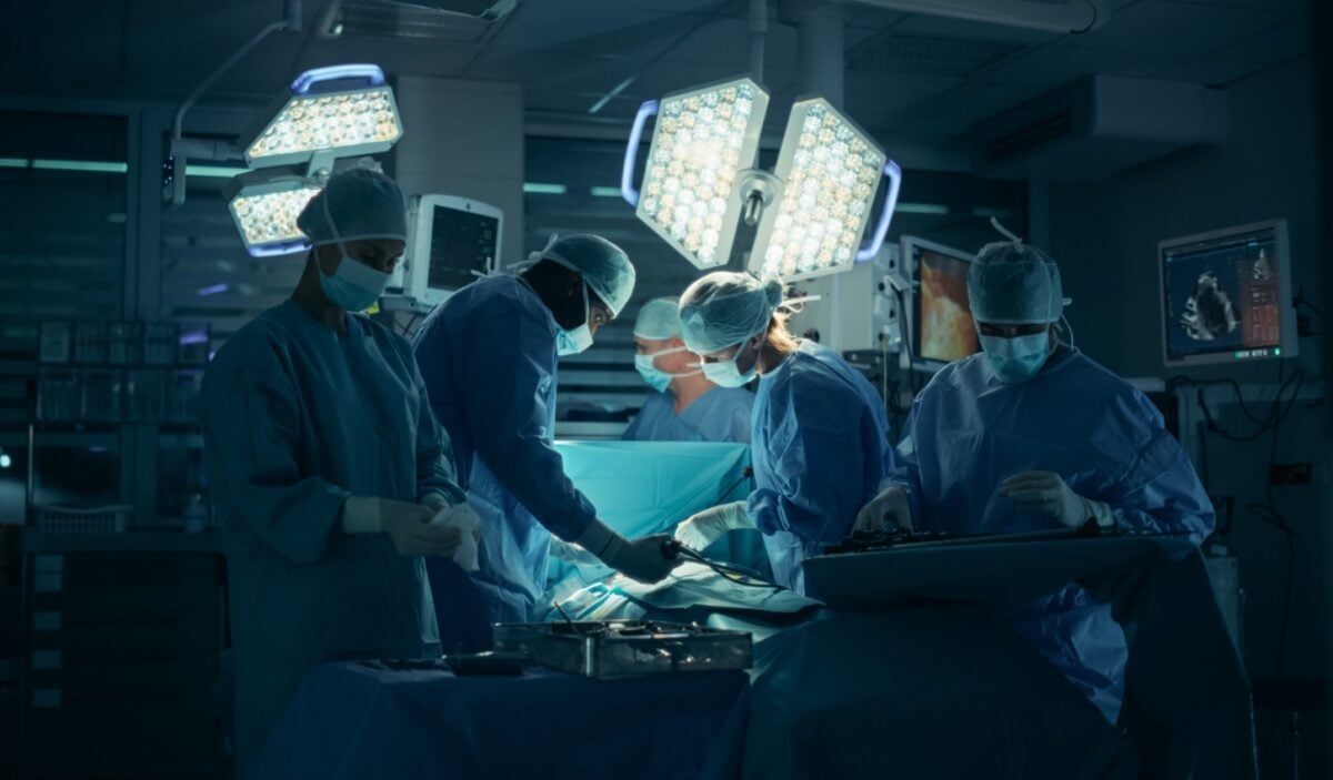 Απογευματινά χειρουργεία: Ολοκληρώθηκε το δωρεάν πρόγραμμα – «Η λίστα αναμονής μειώθηκε 98%»
