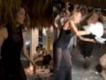 Βίκυ Καγιά στη Μύκονο: Χόρεψε αισθησιακό τσιφτετέλι πάνω στις καρέκλες και έσπαγε πιάτα (Βίντεο)