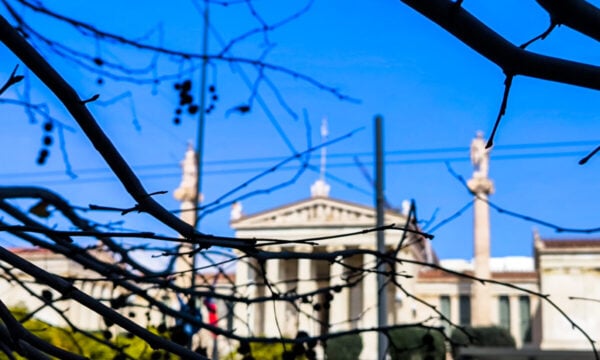 Καιρός αύριο: Αίθριος, κοντά στους 35 βαθμούς η θερμοκρασία