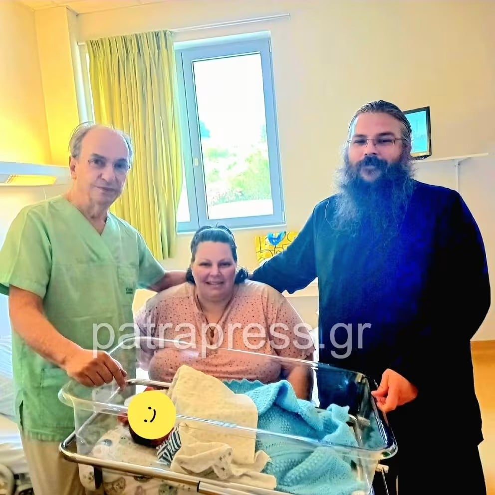 Πάτρα: Μητέρα γέννησε έξι παιδιά με καισαρική, παρά τους κινδύνους λόγω του βάρους της και πλησιάζει το ρεκόρ Γκίνες 7 Πάτρα: Μητέρα γέννησε έξι παιδιά με καισαρική, παρά τους κινδύνους λόγω του βάρους της και πλησιάζει το ρεκόρ Γκίνες