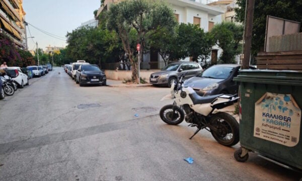 Καλλιθέα: Ερευνούν ακόμη 10 άτομα για τη δολοφονία του 15χρονου και την κόντρα για τον έλεγχο της πλατείας