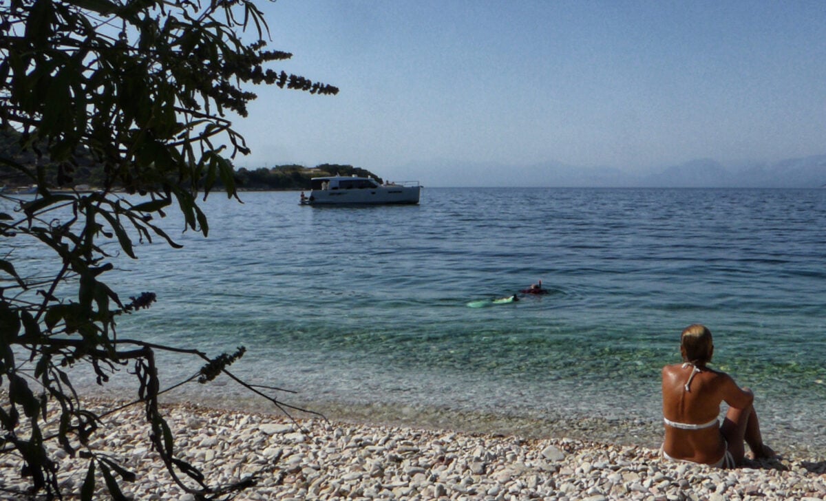 Καιρός: Μετά τις μπόρες και τη συννεφιά έρχονται 35άρια – Η πρόγνωση των επόμενων ημερών