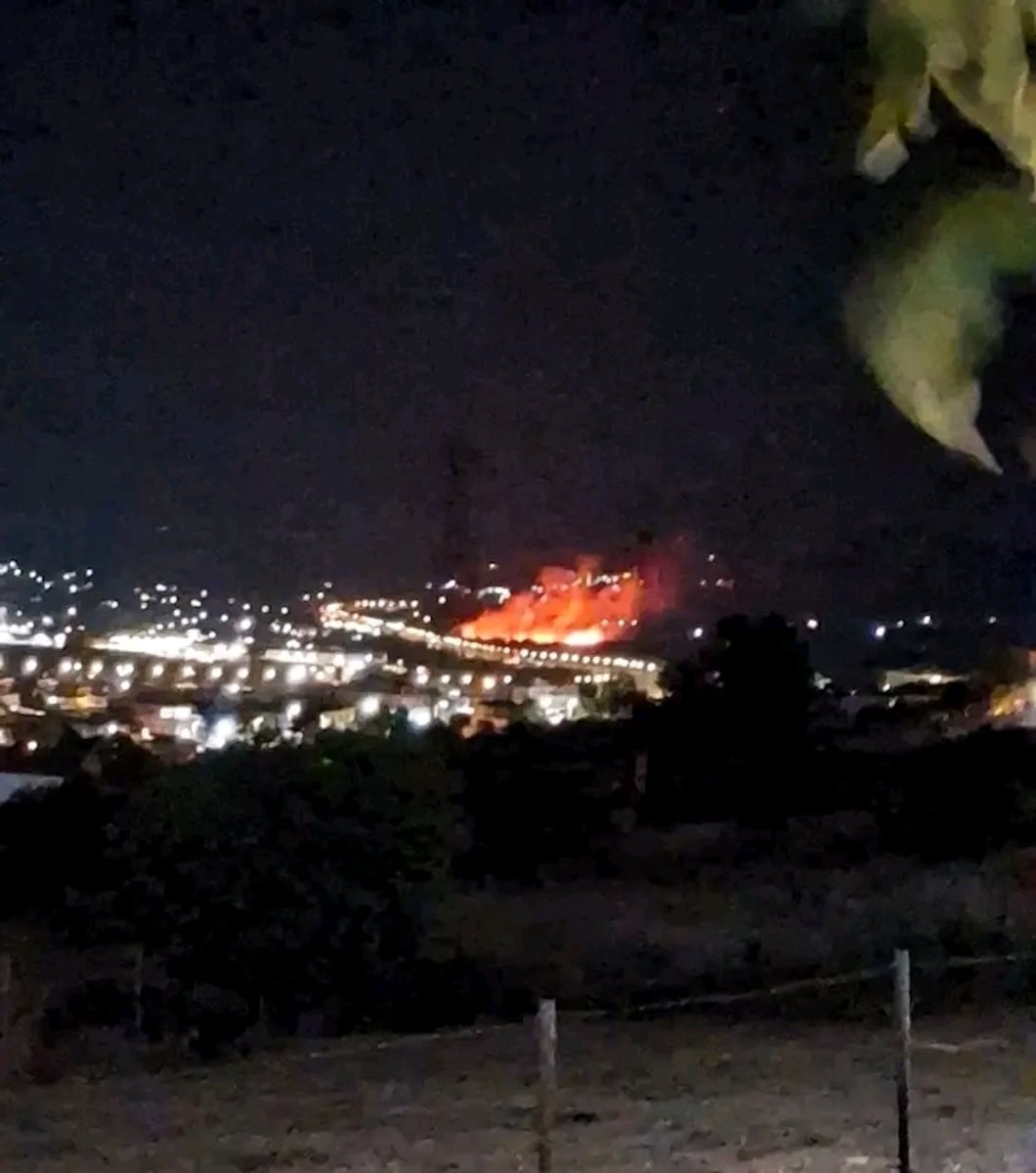 Φωτιά στην Κερατέα: Μεγάλη κινητοποίηση της Πυροσβεστικής 9 Φωτιά