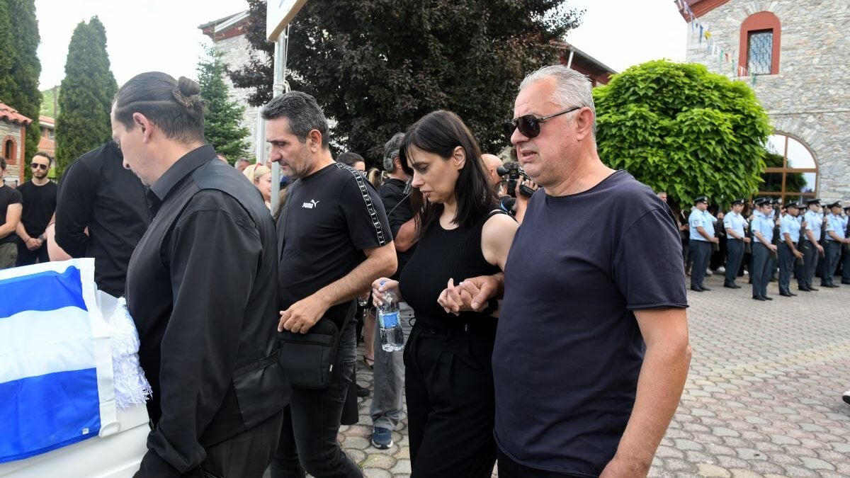Γυναικοκτονία στη Δράμα: Η αδελφή της 45χρονης λέει «Η σιωπή σκοτώνει και η κακοποίηση δεν είναι ιδιωτική υπόθεση» 1 Γυναικοκτονία στη Δράμα: Η αδελφή της 45χρονης λέει «Η σιωπή σκοτώνει και η κακοποίηση δεν είναι ιδιωτική υπόθεση»