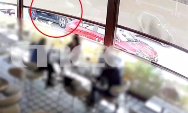 Κηφισιά: Βίντεο με τους δράστες της ένοπλης ληστείας να διαφεύγουν με νοικιαζόμενο αυτοκίνητο