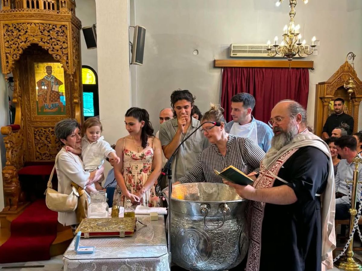 Κώστας Νικούλι – Κατερίνα Μαούτσου: Βάπτισαν τον γιο τους με φόντο τη θάλασσα, φωτογραφίες από την τελετή 21 Κώστας Νικούλι, Κατερίνα Μαούτσου