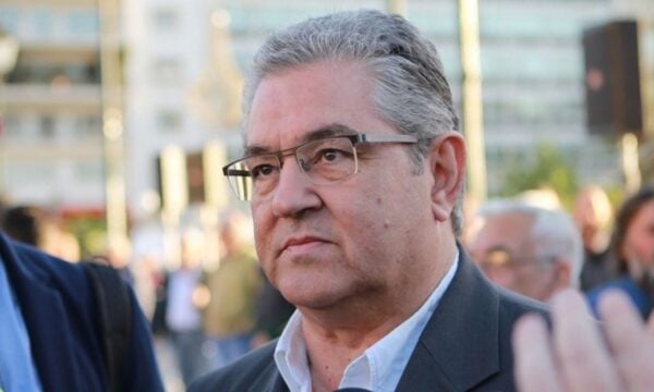 Κουτσούμπας στο TikTok για την ακρίβεια: «Τι είναι πιο δύσκολο να βρεις; Λαγοκέφαλο σε παραλία ή σπίτι κάτω από 500 ευρώ;»