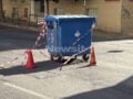 Άσφαλτος υποχώρησε στην οδό Λουκάρεως μπροστά από το Εφετείο – Έβαλαν κάδο στη μέση του δρόμου