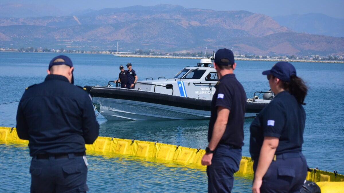 Θεσσαλονίκη: Εντοπίστηκε πυρομαχικό υλικό, πιθανόν του Β’ ΠΠ, σε παραλία της Πιερίας 1 Θεσσαλονίκη: Εντοπίστηκε πυρομαχικό υλικό, πιθανόν του Β’ ΠΠ, σε παραλία της Πιερίας