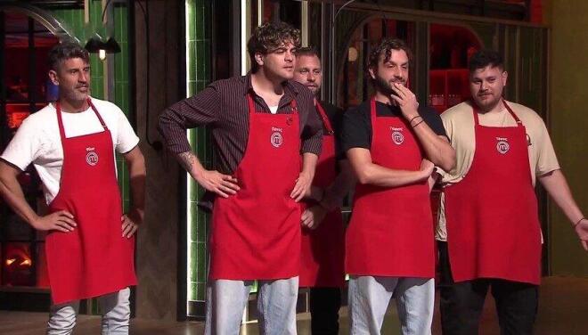 MasterChef: Ποια μπριγάδα κέρδισε στην εμβληματική δοκιμασία του «Τοίχου» – ΒΙΝΤΕΟ 5 MasterChef: Ποια μπριγάδα κέρδισε στην εμβληματική δοκιμασία του «Τοίχου» – ΒΙΝΤΕΟ
