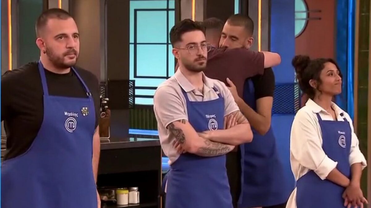 MasterChef: Ανατροπή στον «Τοίχο» – Η μπριγάδα που έκανε το comeback και μείωσε τη διαφορά – ΒΙΝΤΕΟ 1 MasterChef: Ανατροπή στον «Τοίχο» – Η μπριγάδα που έκανε το comeback και μείωσε τη διαφορά – ΒΙΝΤΕΟ