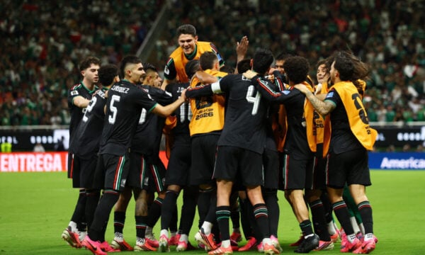Μεξικό – Νότια Κορέα 1-0: Οι Μεξικανοί πήραν το ντέρμπι και προκρίθηκαν στους «32» του Μουντιάλ ως πρώτοι του ομίλου