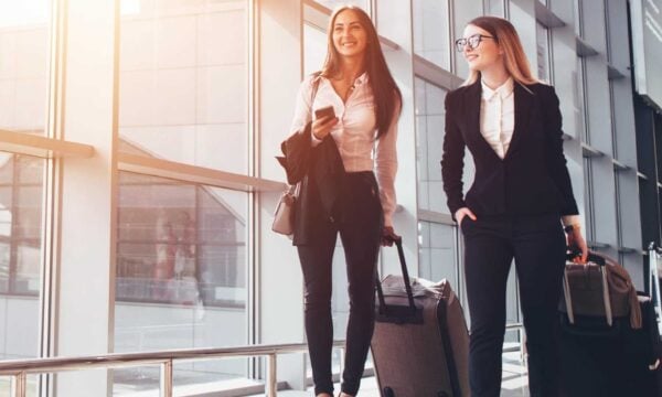 GBTA: Ραγδαία αύξηση της χρήσης AI στα εταιρικά ταξίδια