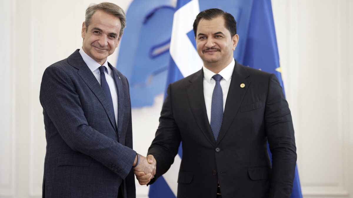 Μητσοτάκης - Σαντάμ Χαφτάρ: Οικονομία, επενδύσεις, μεταναστευτικό και οριοθέτηση θαλασσίων ζωνών στη συνάντηση 1 Μητσοτάκης – Σαντάμ Χαφτάρ: Οικονομία, επενδύσεις, μεταναστευτικό και οριοθέτηση θαλασσίων ζωνών στη συνάντηση
