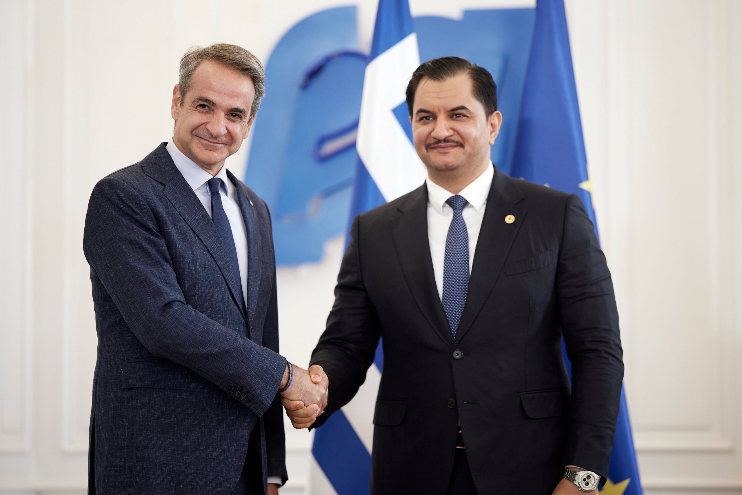 Μητσοτάκης – Σαντάμ Χαφτάρ: Οικονομία, επενδύσεις, μεταναστευτικό και οριοθέτηση θαλασσίων ζωνών στη συνάντηση