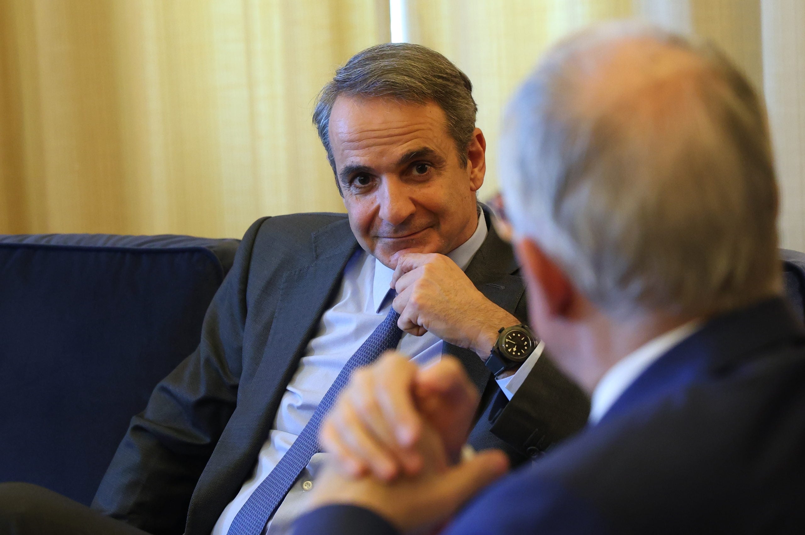 Μητσοτάκης σε Τασούλα: Χρέος της κυβέρνησης να στηρίζει την κοινωνία και μήνυμα ασφάλειας σε όλους τους συνεπείς δανειολήπτες 10 Μητσοτάκης σε Τασούλα: Χρέος της κυβέρνησης να στηρίζει την κοινωνία και μήνυμα ασφάλειας σε όλους τους συνεπείς δανειολήπτες