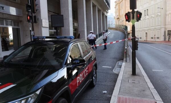 Μονακό: Στη Γαλλία διέφυγε ο δράστης της βομβιστικής επίθεσης – Σε κρίσιμη κατάσταση η γυναίκα του Ουκρανού ολιγάρχη