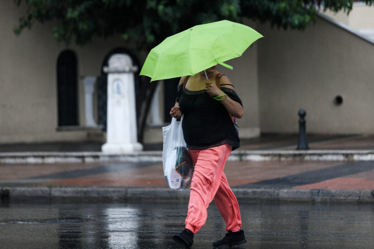 Καιρός: Μπόρες και υψηλές θερμοκρασίες όλη την εβδομάδα – Το ευεργετικό μελτέμι και η συμβολή του στις ελληνικές θάλασσες
