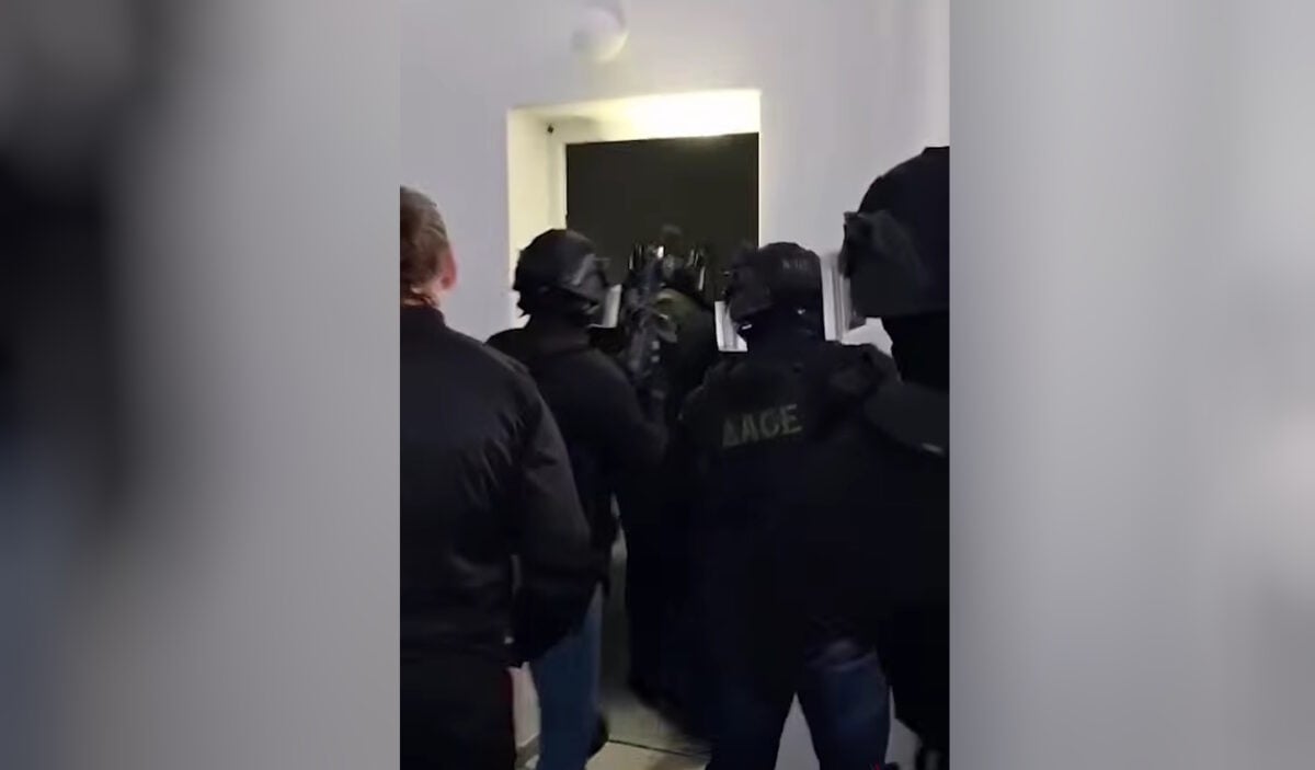 Μύκονος: Το ελληνικό FBI εισβάλει στα σπίτια του κυκλώματος ναρκωτικών – Ο τιμοκατάλογος και οι καβάτζες στον Πειραιά