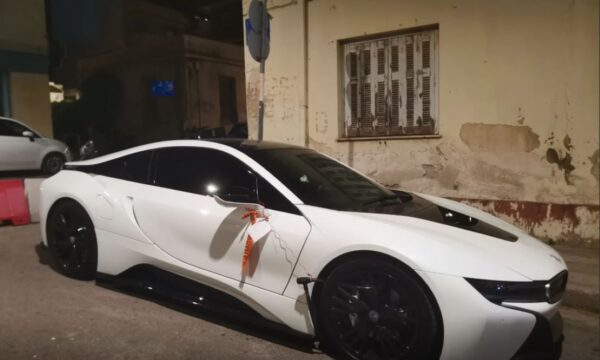 Χειροπέδες σε 9 μέλη εγκληματικών οργανώσεων που «έσπρωχναν» ναρκωτικά σε ανήλικους στα βόρεια προάστια – Έκαναν τη διακίνηση με πολυτελές αυτοκίνητο