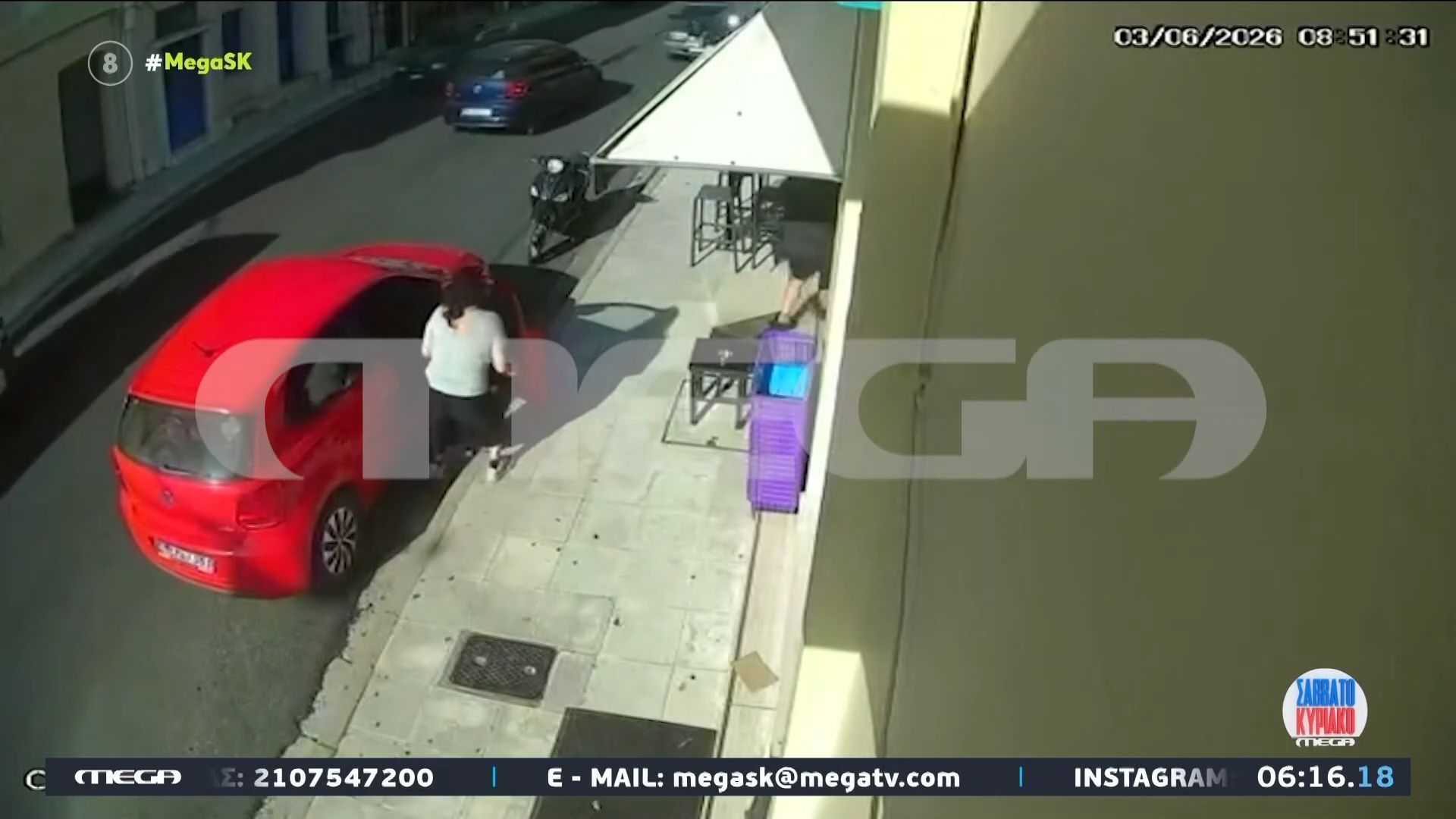 Ναύπακτος: Πώς έγινε το τρομακτικό τροχαίο – Η τρελή πορεία του ΙΧ και η βουτά αυτοθυσίας της μητέρας με το παιδί της στην αγκαλιά