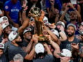 Νιου Γιορκ Νικς: Η απονομή του τροπαίου του NBA και ο MVP Μπράνσον