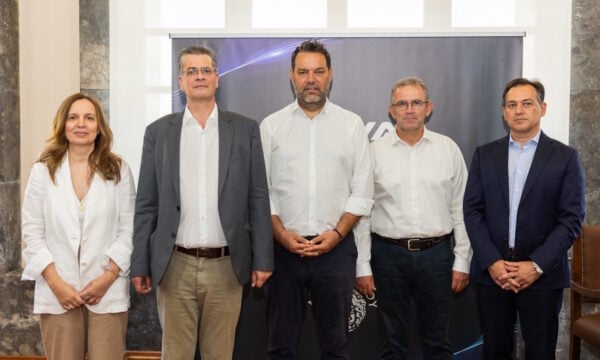 Nova παρέδωσε στον Δήμο Ρόδου το σύστημα Πολιτικής Προστασίας «Smart Forest Ρόδος» για την προστασία και την ανθεκτικότητα του φυσικού περιβάλλοντος