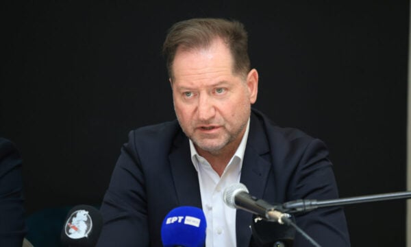 Νταβέλης για τα επεισόδια έξω από το σπίτι του στη Λάρισα: «Η μεγαλύτερη παράσταση αθλιότητας που έζησε η πόλη εδώ και δεκαετίες»