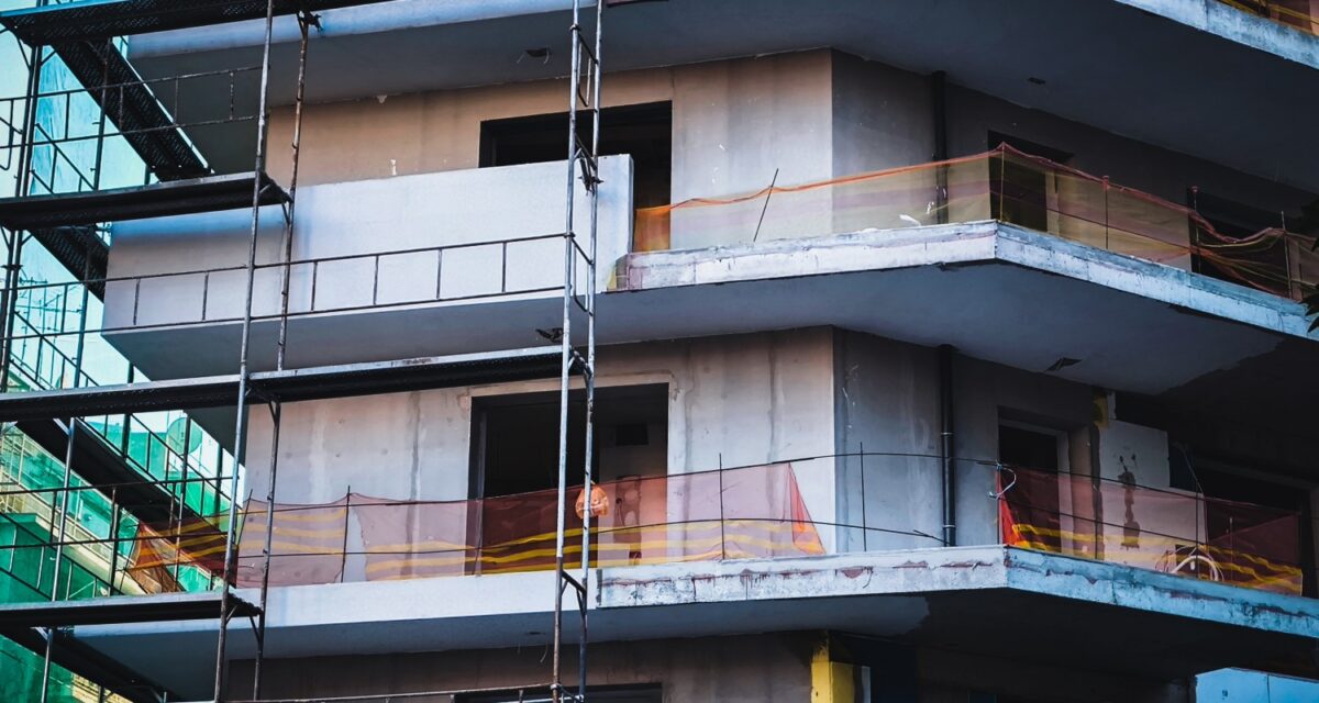 Χανιά: Οικοδόμος χάνει τη ζωή του μετά από πτώση 5 μέτρων