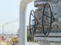 Πετρέλαιο σε τροχιά για μηνιαίες απώλειες 20% – Διακυμάνσεις στις τιμές μετά τα μηνύματα ΗΠΑ και Ιράν