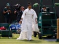 Ναόμι Οσάκα στο Wimbledon με λευκό κιμονό που έμοιαζε με νυφικό