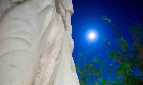 Αρχαίο εύρημα εκτίθεται στη Θεσσαλονίκη: η γέννηση μιας θεάς (ΦΩΤΟ)