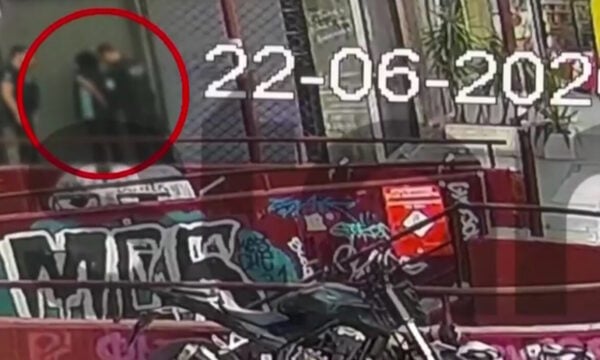 Επιδειξίας έξω από το Πάντειο συνέλαβαν οι αρχές: «Με ακολουθούσε για αρκετή ώρα» λέει θύμα του