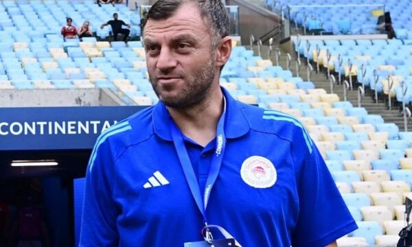 Αβραάμ Παπαδόπουλος στο πλευρό του Μεντιλίμπαρ στον Ολυμπιακό