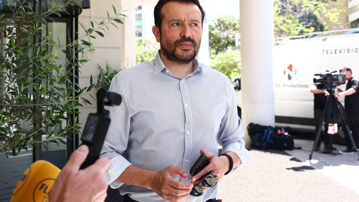 Νίκος Παππάς: Το πρώτο σχόλιο μετά την απομάκρυνσή του από τον Φάμελλο – «Ουδείς αναντικατάστατος» 1 Νίκος Παππάς: Το πρώτο σχόλιο μετά την απομάκρυνσή του από τον Φάμελλο – «Ουδείς αναντικατάστατος»
