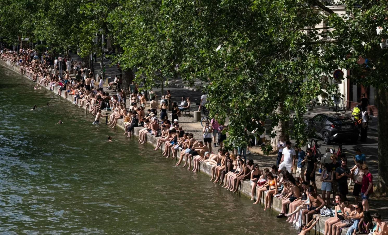 Γαλλία: 54 νομοί σε κόκκινο συναγερμό – Νύχτα με ρεκόρ θερμοκρασιών