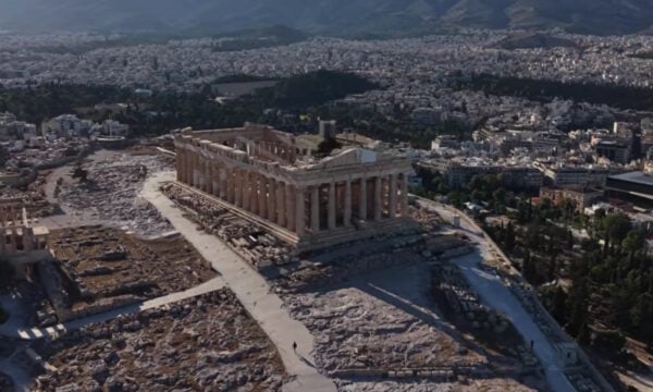 Παρθενώνας από ψηλά: Πλάνα από drone δείχνουν το νέο δυτικό αέτωμα