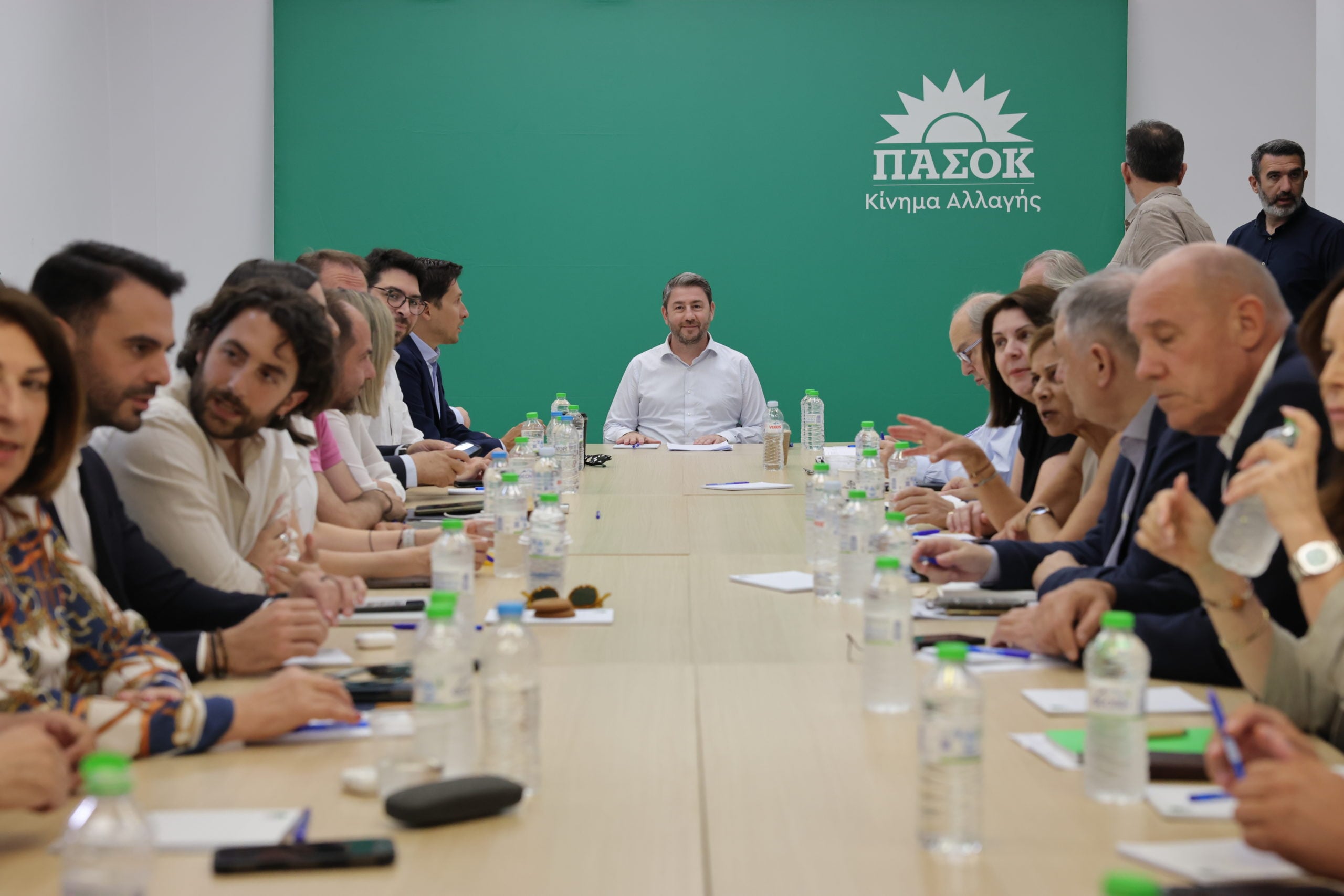 Συμβούλιο ΠΑΣΟΚ: Αντίπαλός μας η Νέα Δημοκρατία και οι πολιτικές της