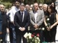 ΠΑΣΟΚ: Πολιτικό μνημόσυνο για τον Ανδρέα Παπανδρέου στο Α’ Νεκροταφείο – Λευκά τριαντάφυλλα στη μνήμη του