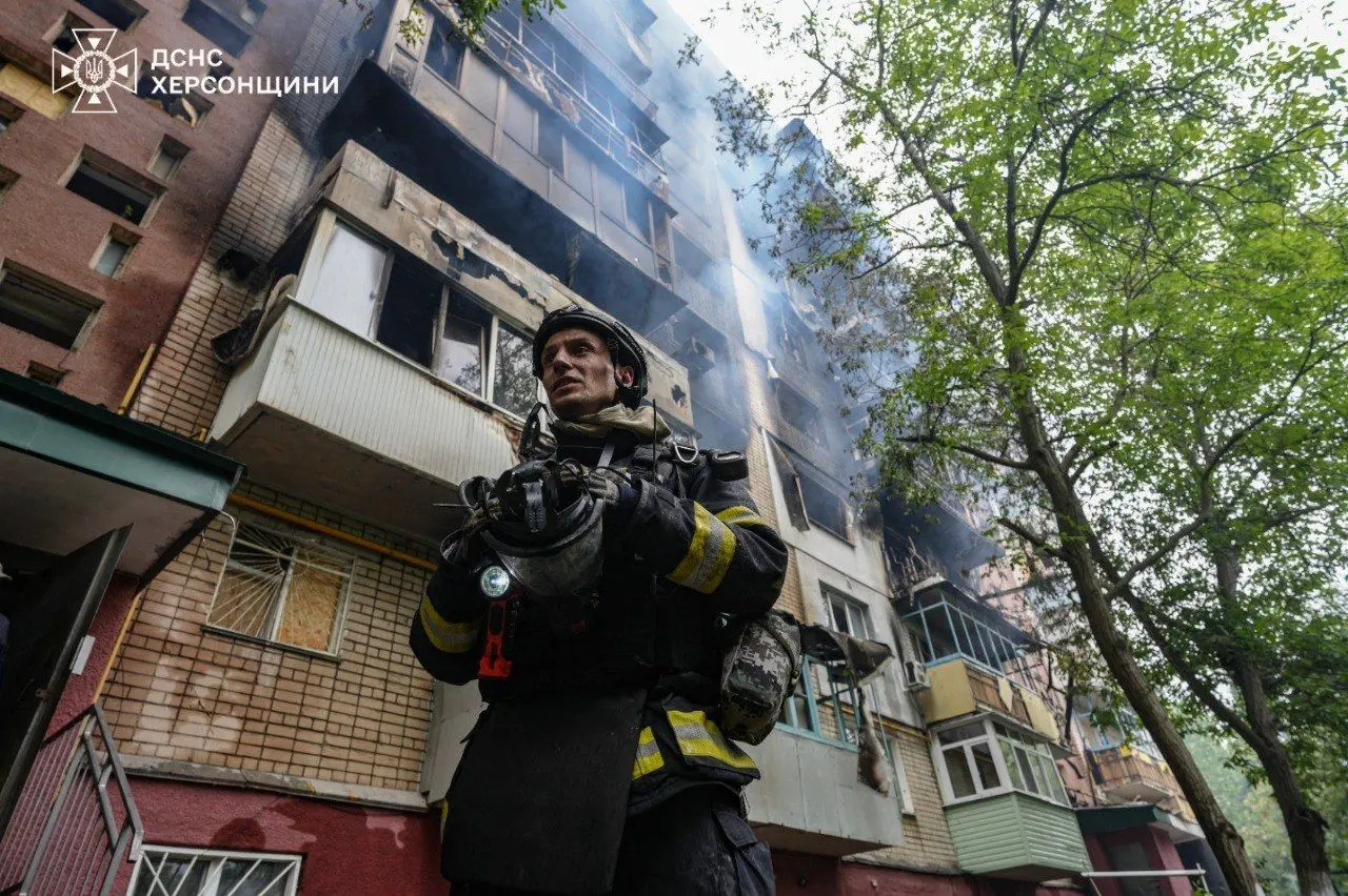 Ουκρανία: 16 νεκροί και 86 τραυματίες από ρωσικές επιθέσεις το τελευταίο 24ωρο – Σφοδρή επίθεση με drones στη Χερσώνα