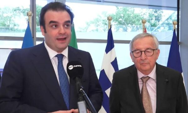 Συνάντηση Πιερρακάκη – Γιούνκερ: «Κανείς δεν θα πίστευε πριν από χρόνια ότι ένας Έλληνας θα βρισκόταν στο τιμόνι του Eurogroup»