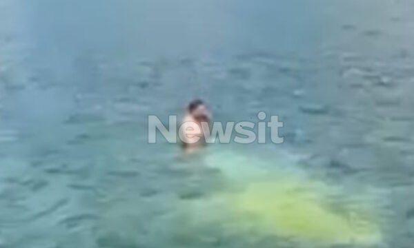 Μέτσοβο: Βίντεο-ντοκουμέντο μετά την πτώση του πυροσβεστικού ελικοπτέρου – Χειριστής κολυμπά γύρω από το βυθισμένο Bell