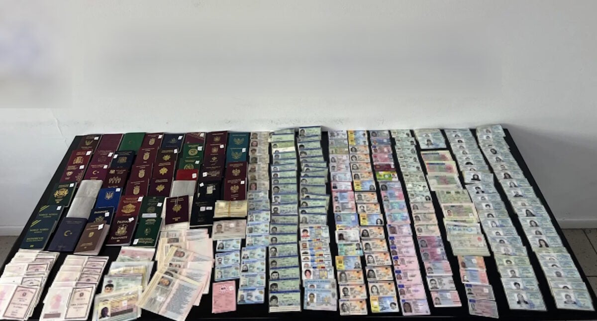Κάτω Πατήσια: Δύο συλλήψεις για παραγωγή και διακίνηση πλαστών διαβατηρίων και ταυτοτήτων – Παράνομα κέρδη πάνω από 200.000 ευρώ