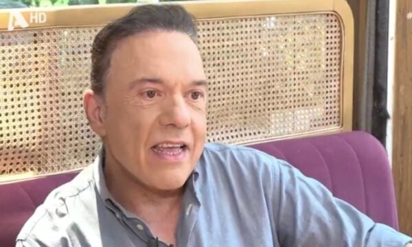 Καταιγιστικός Γιαννόπουλος: Ο κλαψιάρης Κατσαρίδης και η ομοφοβική Ελληνίδου – Οι ατάκες που θα συζητηθούν (Βίντεο)
