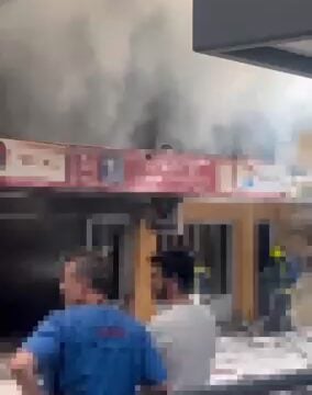 Φωτιά σε συνεργείο αυτοκινήτων στη Θεσσαλονίκη