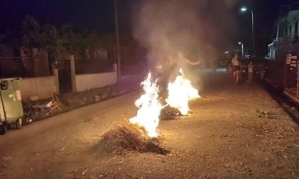 Ναυπλιο: Το έθιμο του Αγίου Ιωάννη του Κλήδονα με τις φωτιές