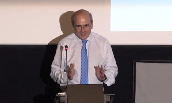 Ο Κωστής Χατζηδάκης σε εκδήλωση του Ινστιτιούτου Δημοκρατίας Κωνσταντίνος Καραμανλής